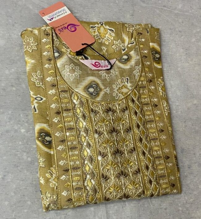 Women Viscose Rayon Kurta Pant Dupatta Set - Image 3